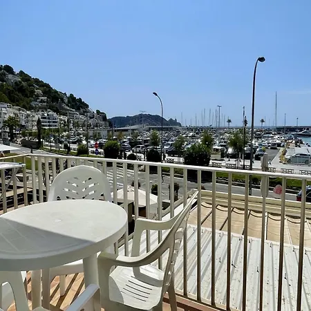 In Estartit With Beachfront Views 公寓
