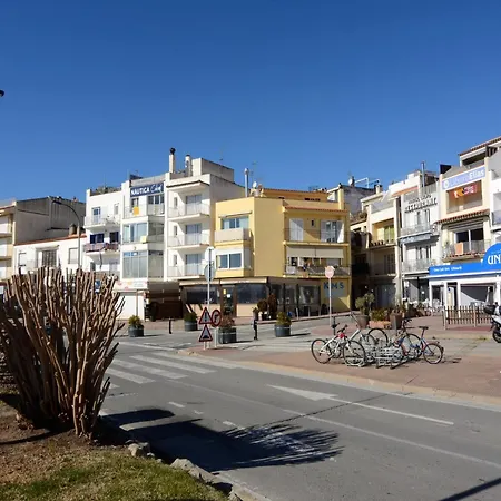 公寓 In Estartit With Beachfront Views 埃斯塔蒂特
